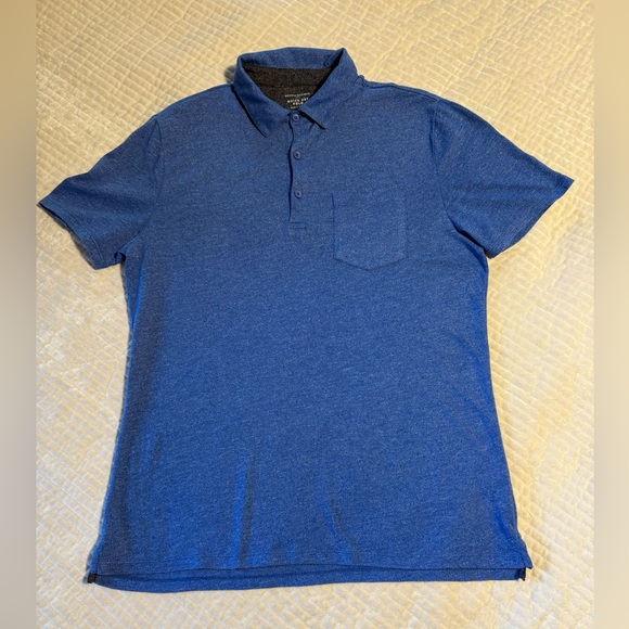 Men’s Banana Republic Quick Dry Polo Size Medium - Picture 1 of 6